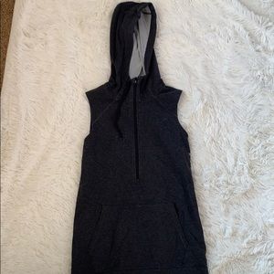 Hooded zip vest
